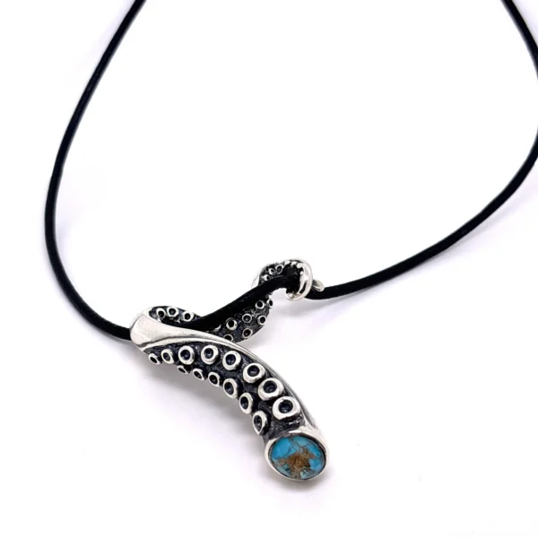 Χειροποίητο ασημένιο κολιέ πλοκάμι με πέτρα τιρκουάζ δέρμα