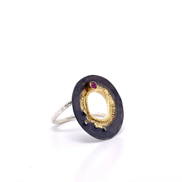 Χειροποίητο ασημένιο δαχτυλίδι οξειδωμένο επίχρυσο με ζιργκόν